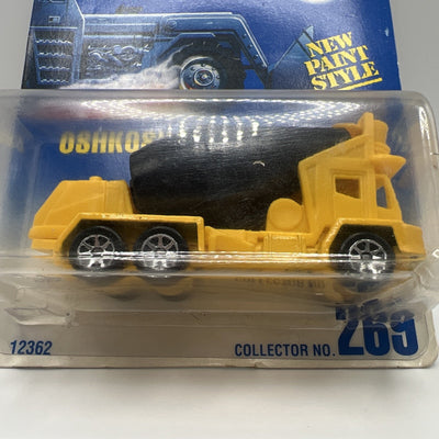 1991 Hot Wheels Oshkosh Cement Mixer #269 Yellow Construction Truck Die Cast