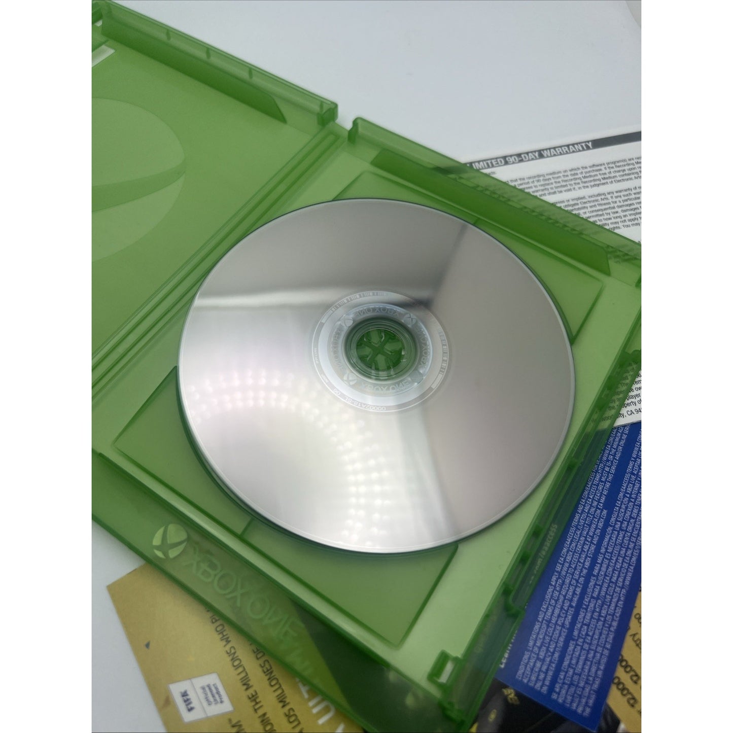 FIFA 16 Standard Edition (Xbox One, 2016) Complete In Case With Inserts Tested