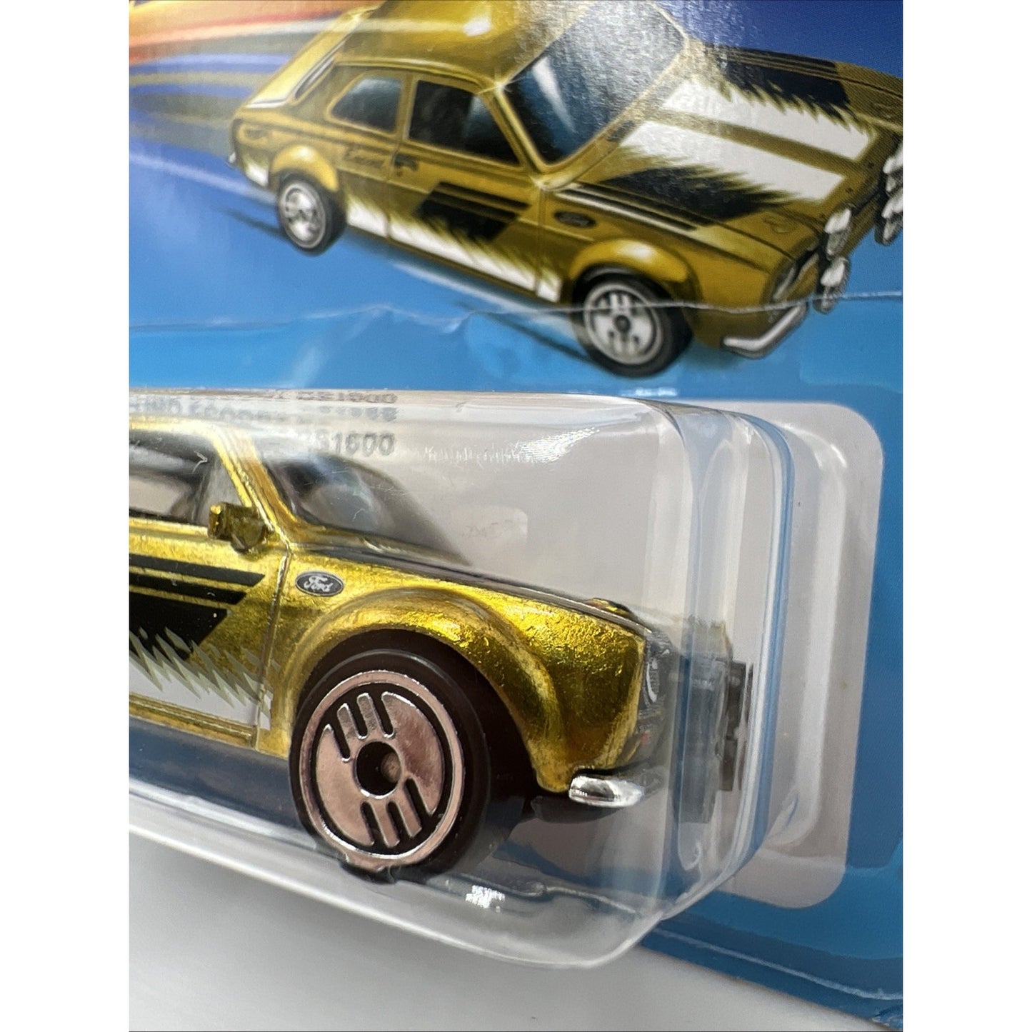 2025 Hot Wheels Ultra Hots '70 Ford Escort RS1600 Spectraflame Gold JBY60 1970