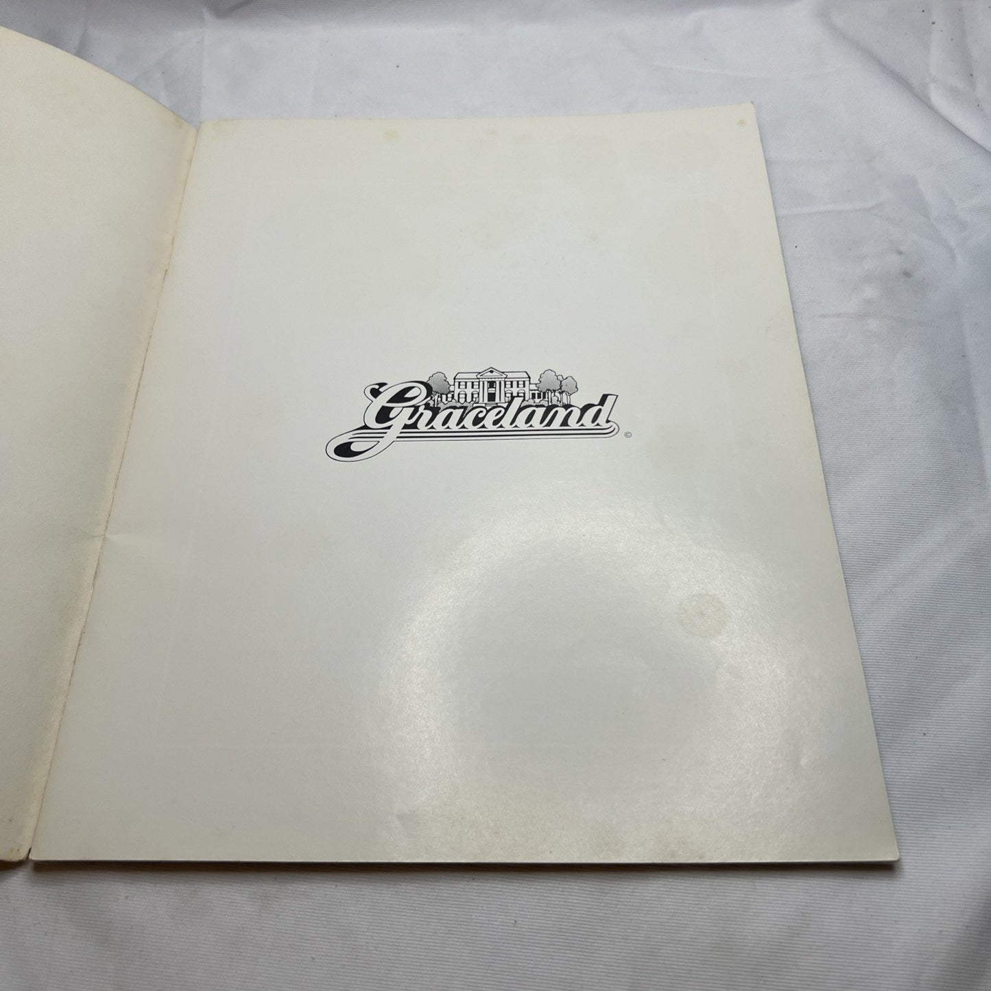 Elvis' Graceland 1982 The Official Photo Album of Elvis Home Rare Magazine