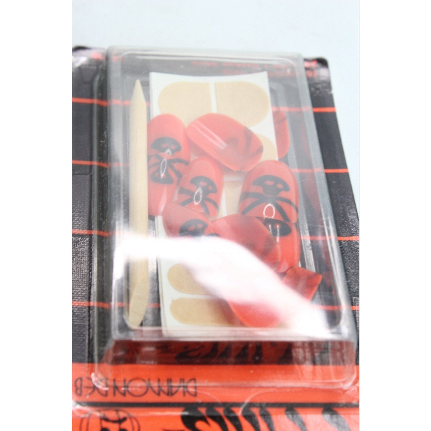 Diamon Deb Kurlash Halloween Press On Nails Vintage 1980s Orange Black Skulls