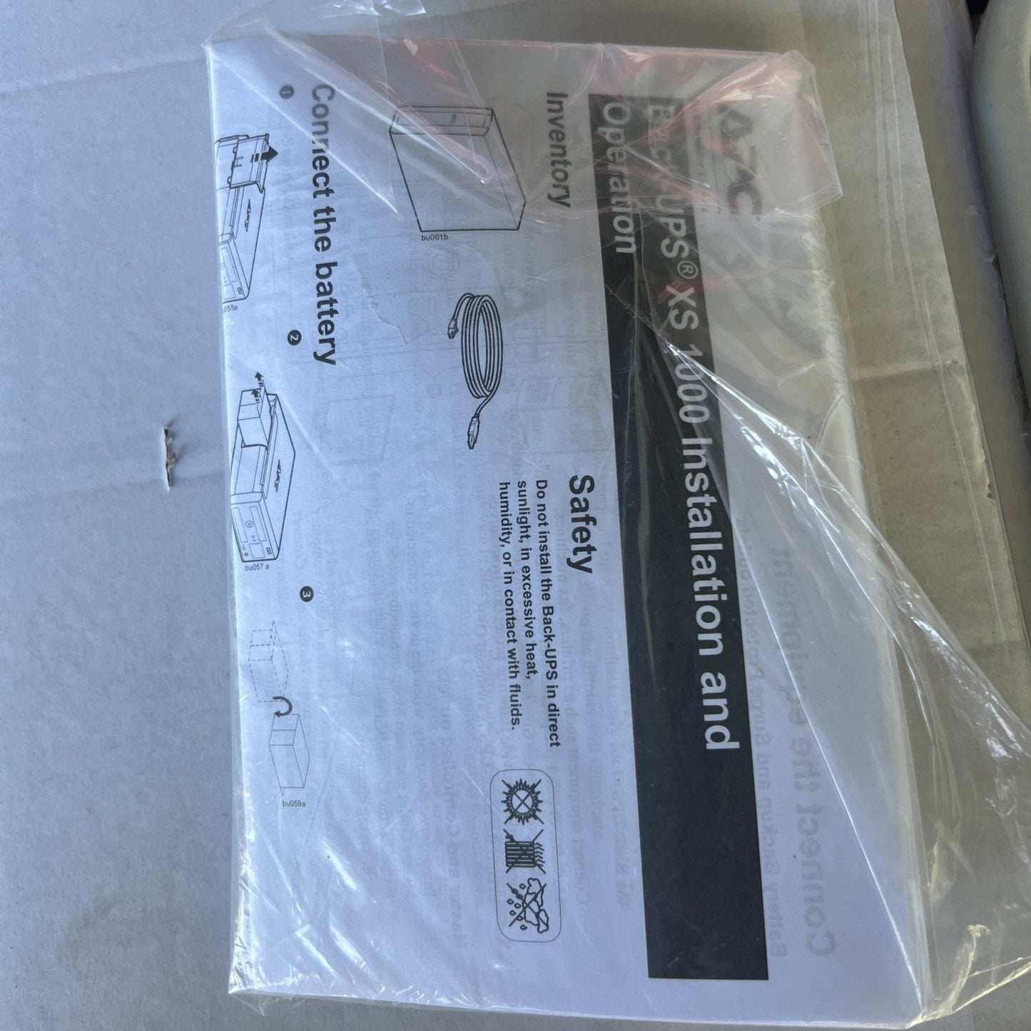 APC FCI 940-0127E APC USB to RJ45 Cable With Manual Back UPS XS 1000