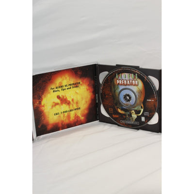 Aliens Versus Predator PC CD-ROM Tested Video Game Used Sci-Fi Shooter Game