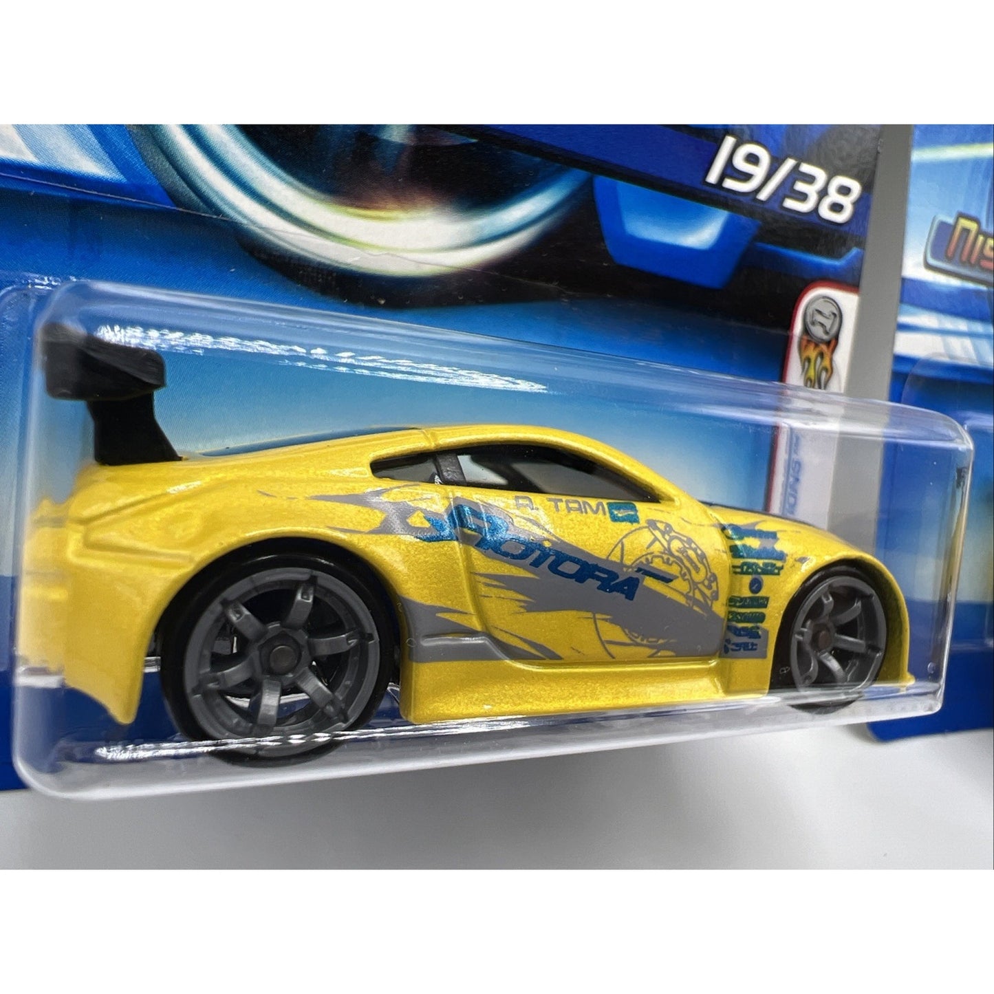 Hot Wheels 2006 1st Edition Nissan Z Yellow And FTE Version 19/38 Plus Ultra