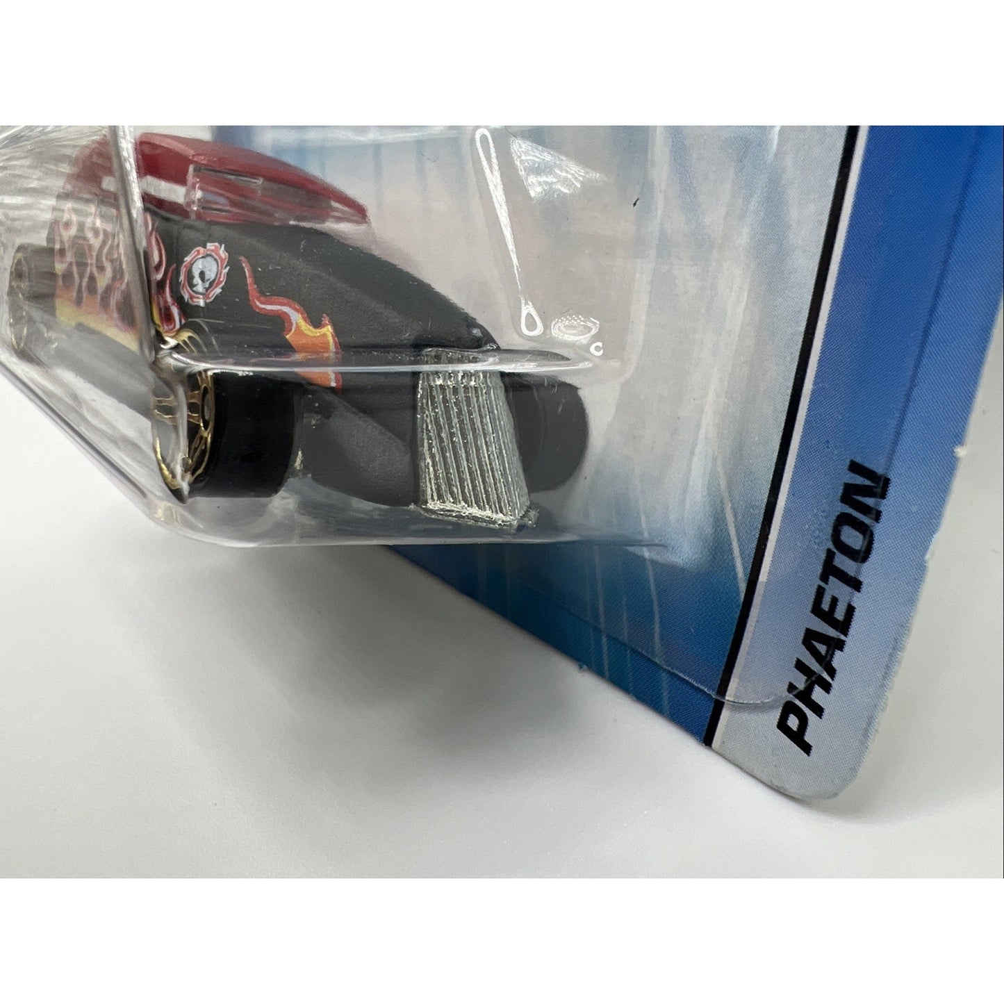 2005 Hot Wheels Mainlines 134 Black Fire Flame Phaeton Gold Wheels Diecast New