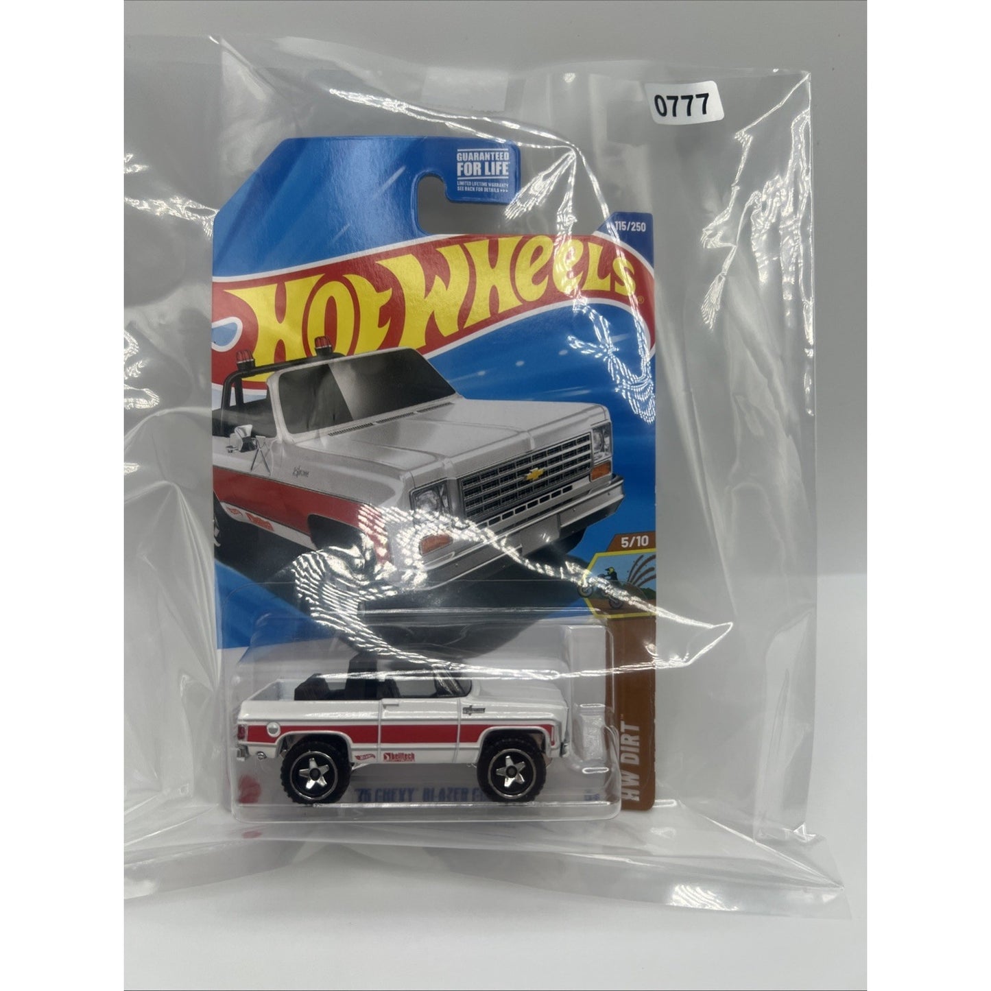 Hot Wheels 2025 Mainline 75 Chevy Blazer Custom #115 M Case 1975 White Truck