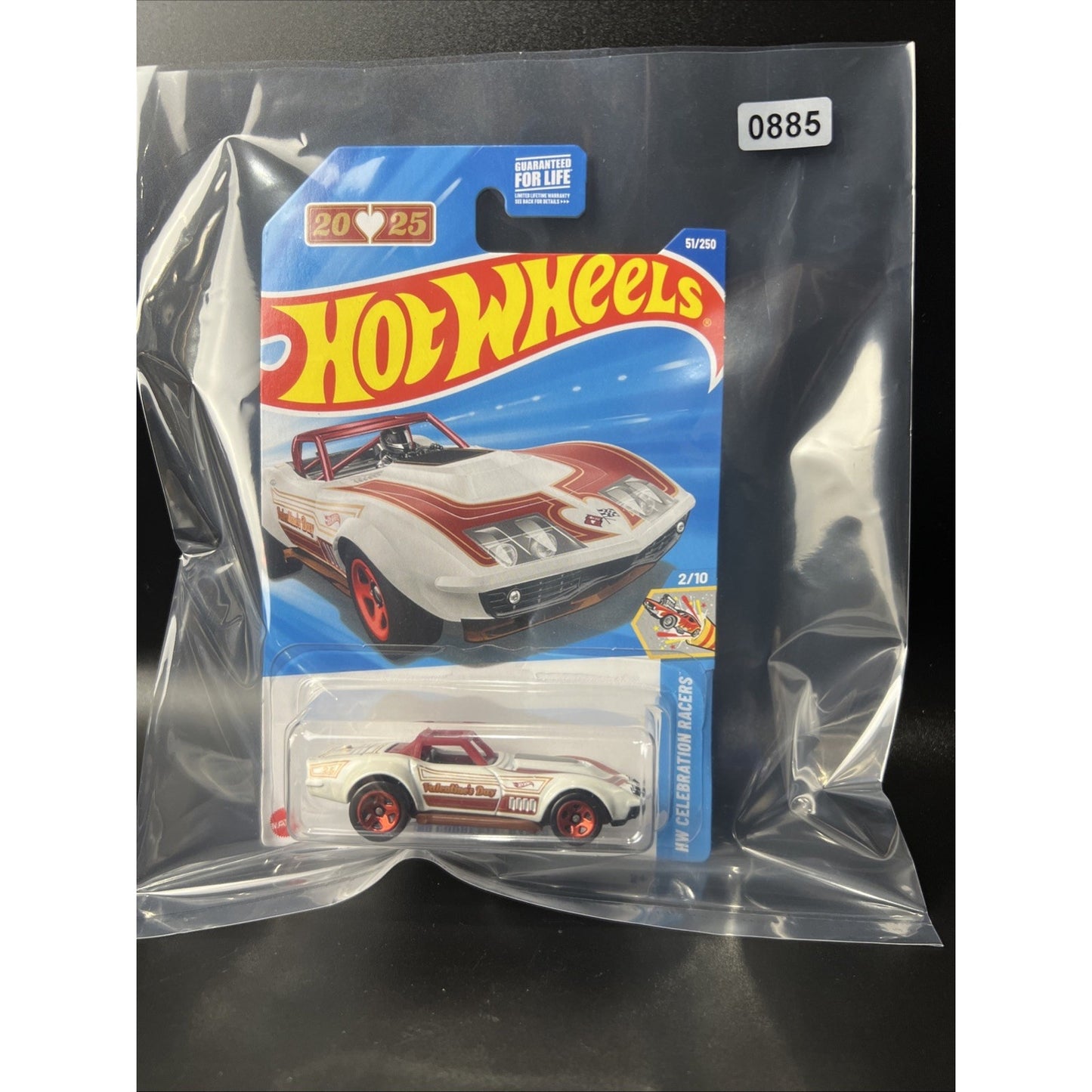 Hot Wheels 2025 Celebration 2/10 '69 Corvette Racer 51/250 White Valentine's Day
