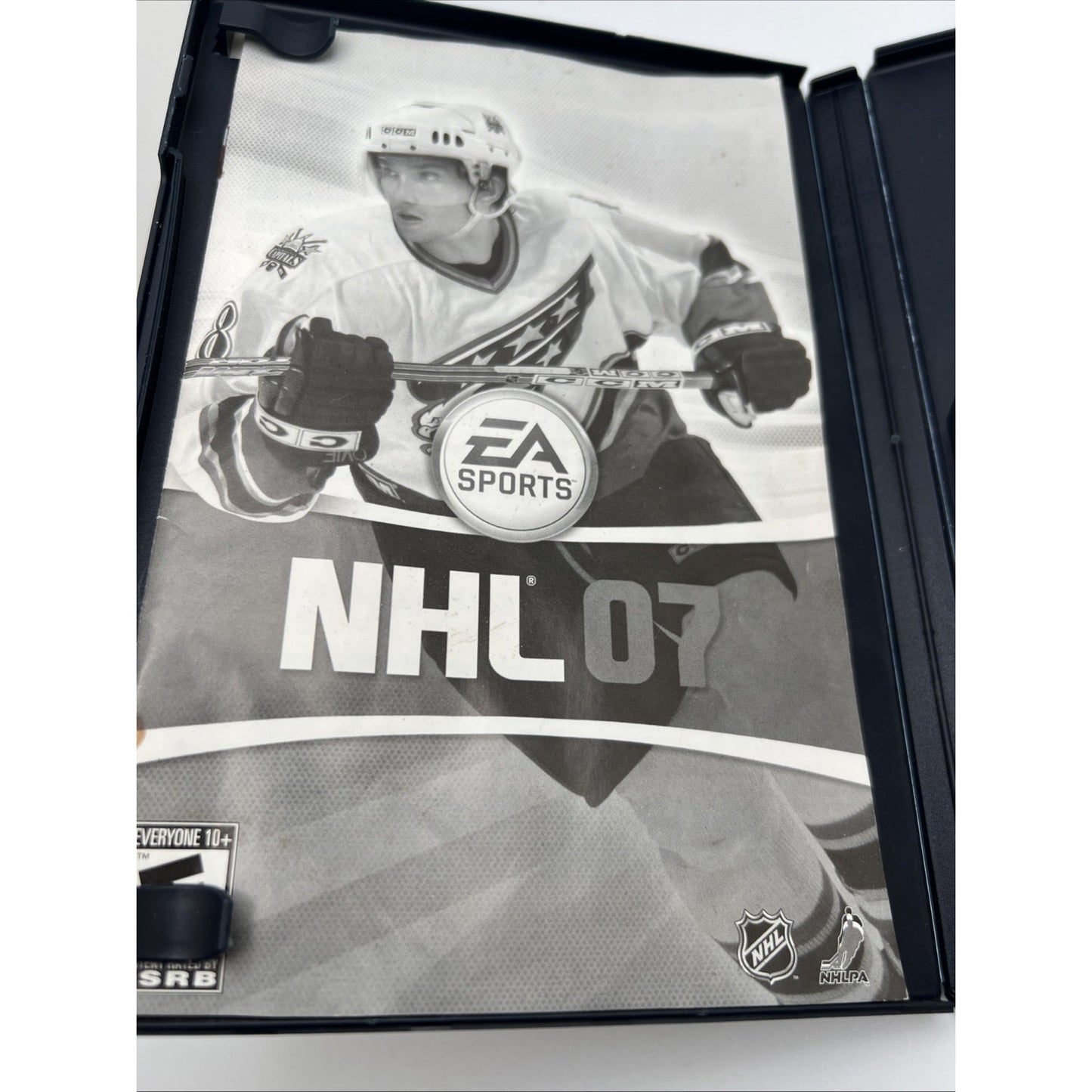 EA Sports NHL 07 2007 PS2 Video Game for Playstation 2 Hockey With Case Used