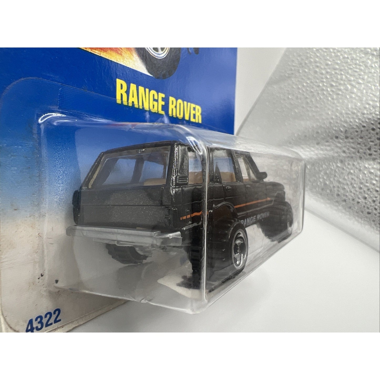 1992 Hot Wheels Range Rover Black Collector 221 New 1:64 Diecast Truck SUV