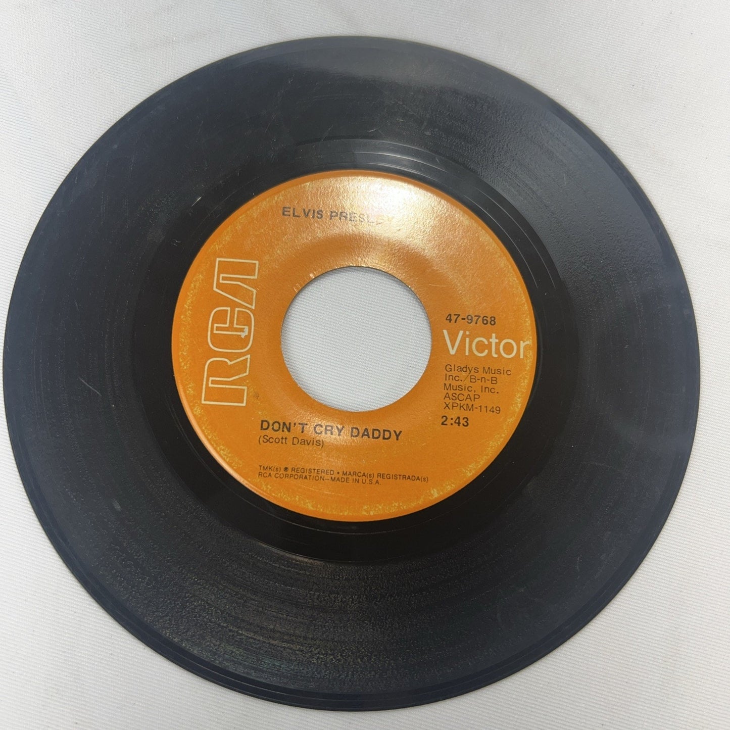 Elvis Presley 7" 45 RPM "Don't Cry Daddy" & "Rubberneckin" Record Rare Find