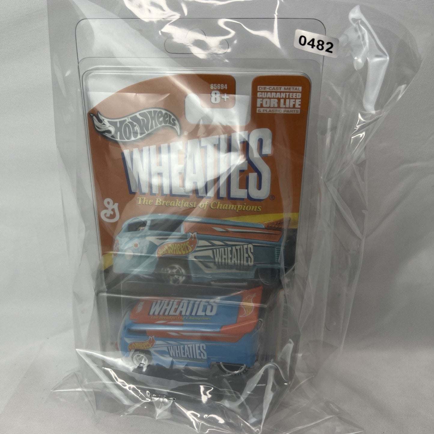 Hot Wheels Wheaties VW Drag Bus 1:64 Diecast Real Riders & Protector Volkswagen