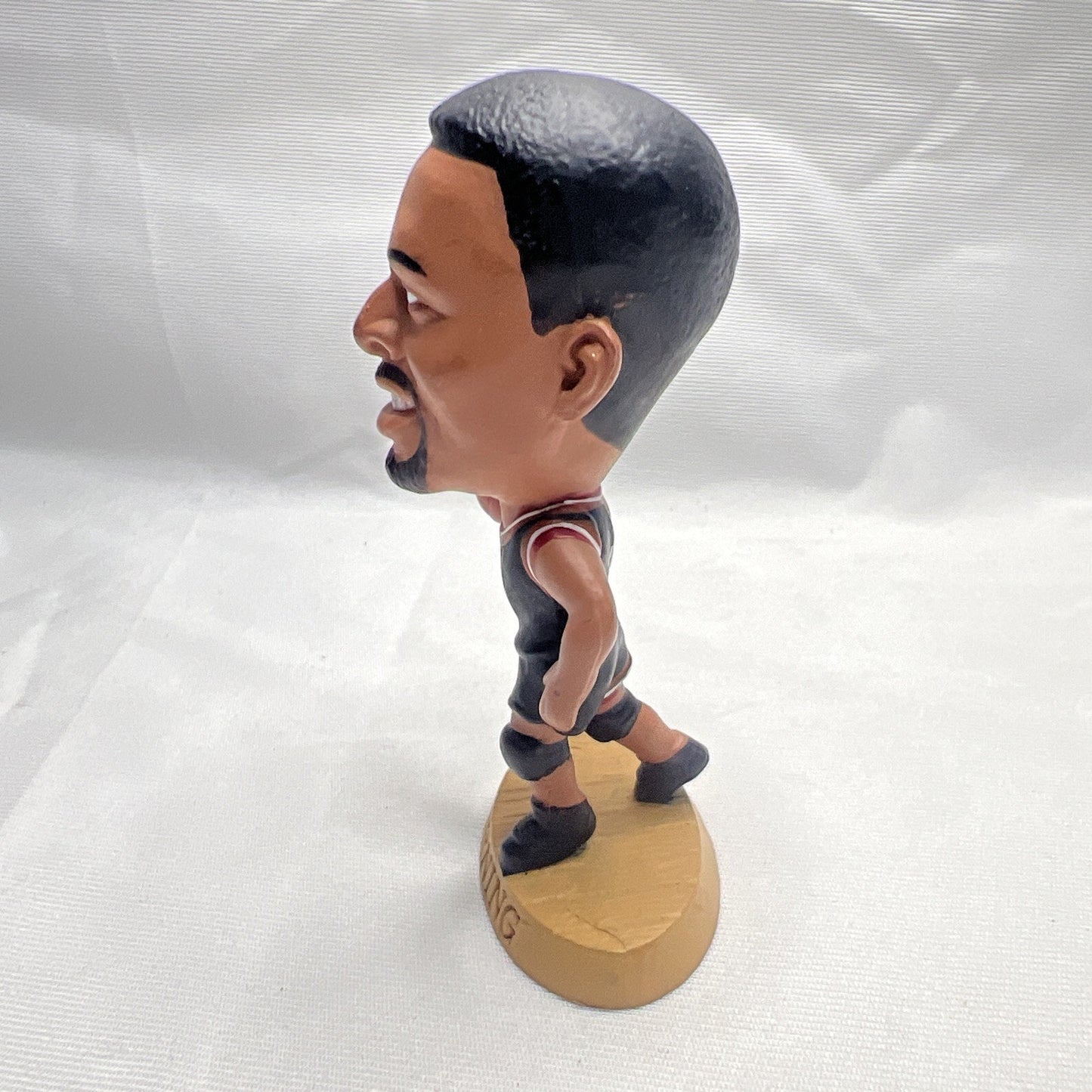 Alonzo Mourning Miami Heat 1996 Corinthian Headliners Figure NBA 018 Basketball